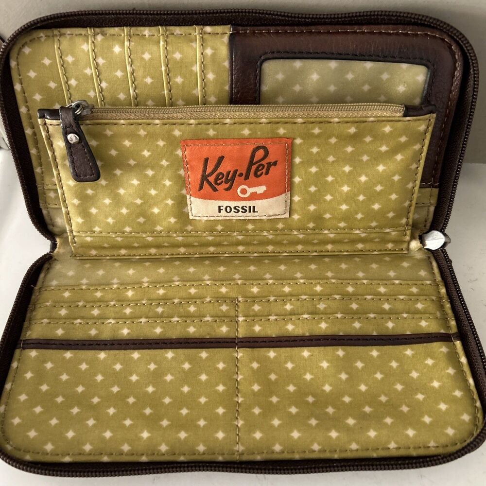 Fossil multi-Color Key-Per Wallet Clutch Key-Per - Picture 3 of 10